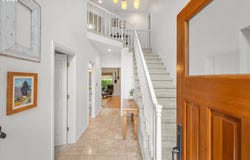 6248 BRIDGEVIEW Dr, WestLinn, OR 97068