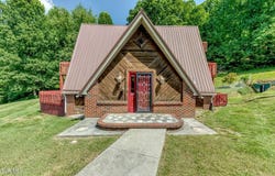 117 Locust Winds Drive, Elizabethton, TN 37643