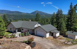 177 Rocky Ridge Rd, Cocolalla, ID 83813