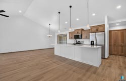 904 Shirley St, Harrisburg, SD 57032