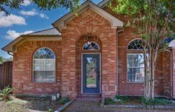 1812 Copper Leaf Drive, Corinth, TX 76210