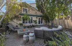 23057 Park Este, Calabasas, CA 91302