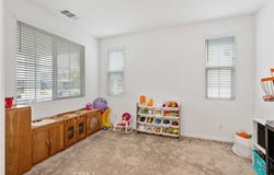 421 Azalea Street, Fillmore, CA 93015
