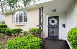 433 University Avenue, Elyria, OH 44035