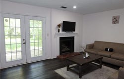 9525 Manning Avenue, Kansas City, MO 66134