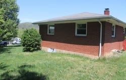 1305 Donovan St, Selma, VA 24474
