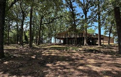 660 Potters Point, Greers Ferry, AR 72067
