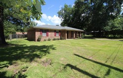 48 Hoy Road, Laurel, MS 39443