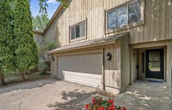 10280 Tarn Circle, Eden Prairie, MN 55347