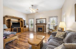 3045 S Palisades Drive, Springfield, MO 65807