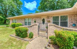 7014 Red Oak Drive, Benton, AR 72019