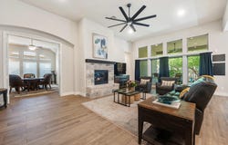 813 Heartleaf Dr, Leander, TX 78641