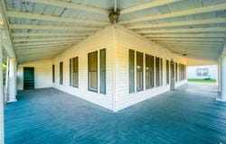 911 N Madison Ave, Beeville, TX 78102