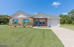 18 Woodrow Miller, Hawkinsville, GA 31036