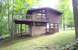 101 Gum Terrace, Greentown, PA 18426