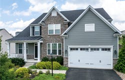 218 Sonni Ln, Robinson Twp, PA 15136