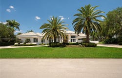 3425 Saddlebrook Ln, Weston, FL 33331