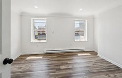 323 S 5th St, Jeannette, PA 15644