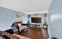 1714 Pine Run Rd, West Mifflin, PA 15122