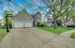 1721 NE Debonair Drive, Lee's Summit, MO 64086