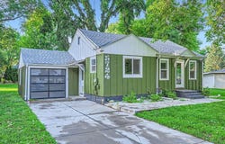 5724 Sunset Road, Mound, MN 55364