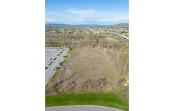 180 Lowes Blvd, Herkimer, NY 13350