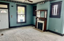 106 Smith St., Carmi, IL 62821
