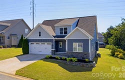 415 S Pendernale Drive, Moore, SC 29369