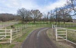 2408 Reeves RD, Hackett, AR 72937