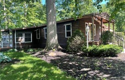 296 Ashwood Drive, Elyria, OH 44035