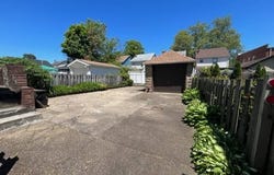 34-29 208th St, Bayside, NY 11361