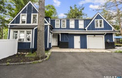 26 Trowbridge Street, Waterbury, CT 06710