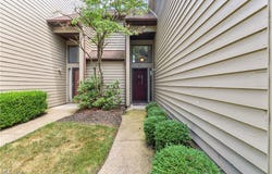 63 Starboard Circle, Akron, OH 44319