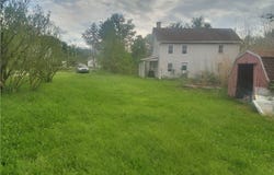 212 Dupont Ln, Uniontown, PA 15401