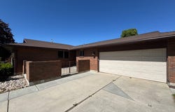 281 N PIN OAK, Kaysville, UT 84037