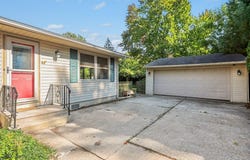 304 Reynick Avenue, Saginaw, MI 48602