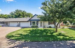 3662 Gershwin Lane N, Oakdale, MN 55128