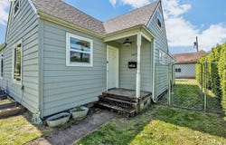1629 7TH Ave, Longview, WA 98632