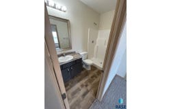 9621 W Tunis Dr, Sioux Falls, SD 57106