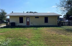 317 Redwood Drive, Mathis, TX 78368