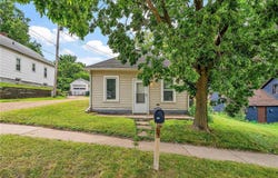 208 Swan Street, Le Sueur, MN 56058
