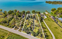 3555 NICOLET Drive, GREEN BAY, WI 54311-7201