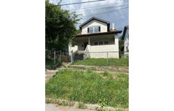 704 & 704 1/2 Butler Street, Charleston, WV 25302