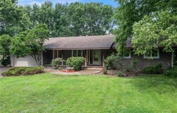11440 Saint Croix Trail N, Stillwater Twp, MN 55082