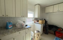 181-01 64 Ave, Fresh Meadows, NY 11365
