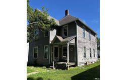 1812 11TH Avenue, Moline, IL 61265