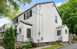 420 Hollywood Ave, Hillside Twp., NJ 07205-2716