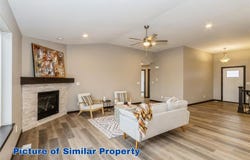 1789 Glen Rock Dr, Marion, IA 52302