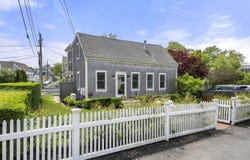 44 Pleasant Street, Provincetown, MA 02657