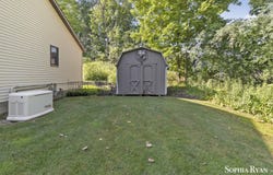 86 Carl Drive NE, Ada, MI 49301
